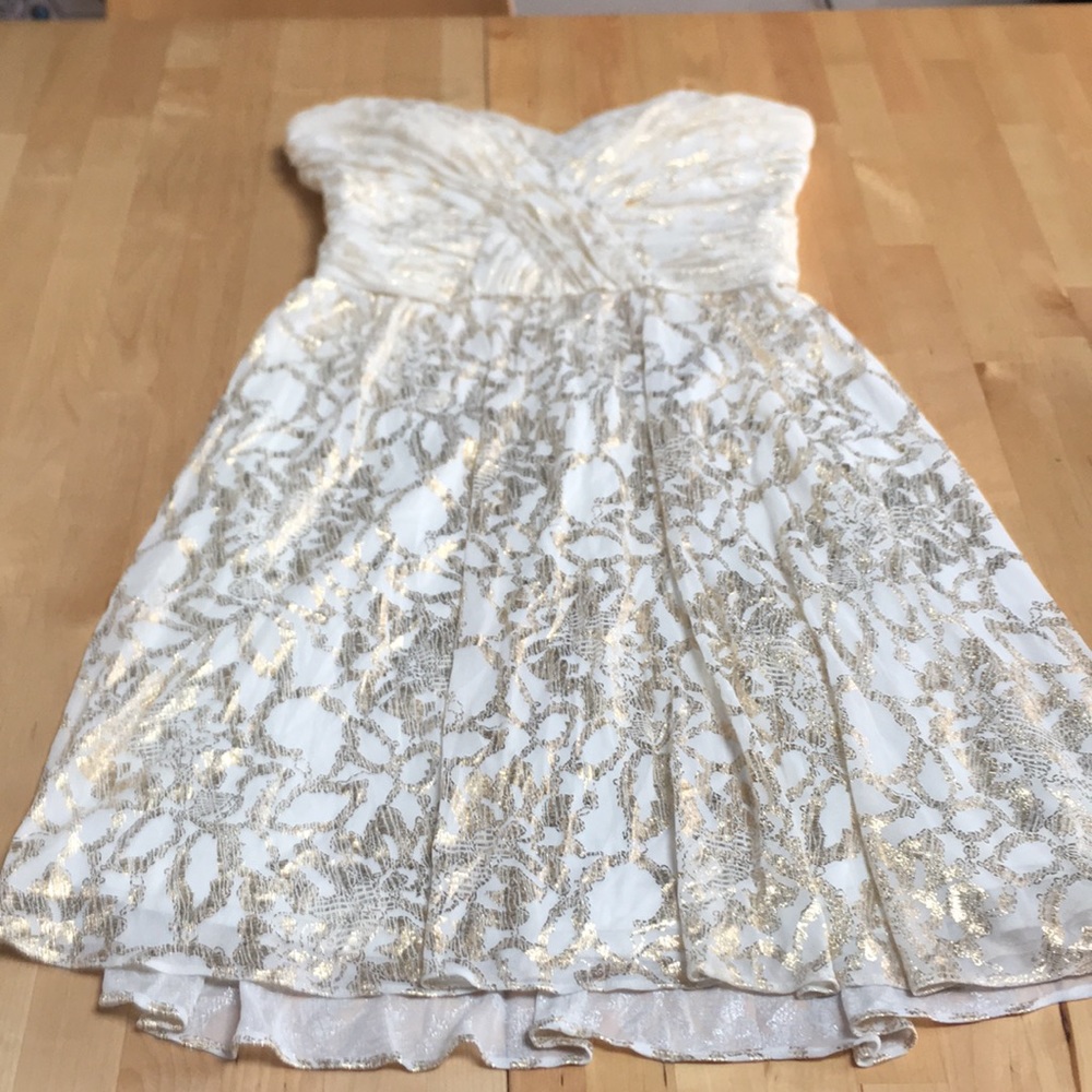 Girls/juniors dress